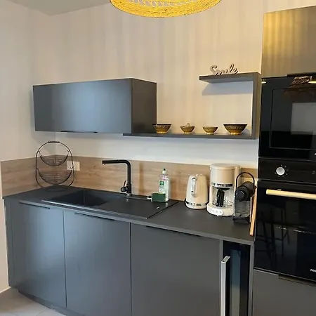 Foce Del Edera T3 Chic Terrasse Piscine Et Parking