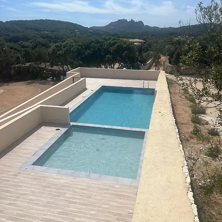 Foce Del Edera T3 Chic Terrasse Piscine Et Parking *